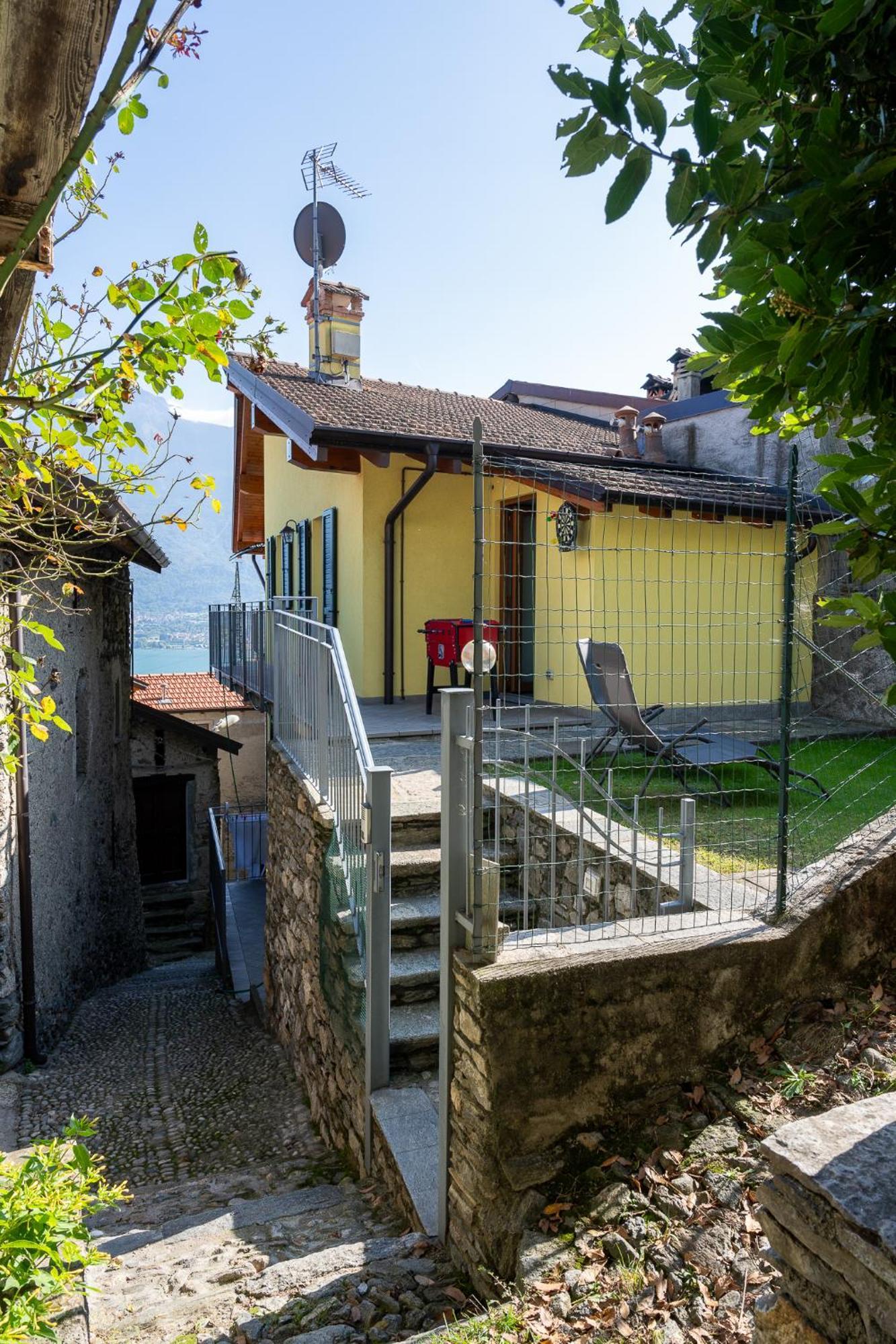 Вілла Casa Fausto Vercana Екстер'єр фото